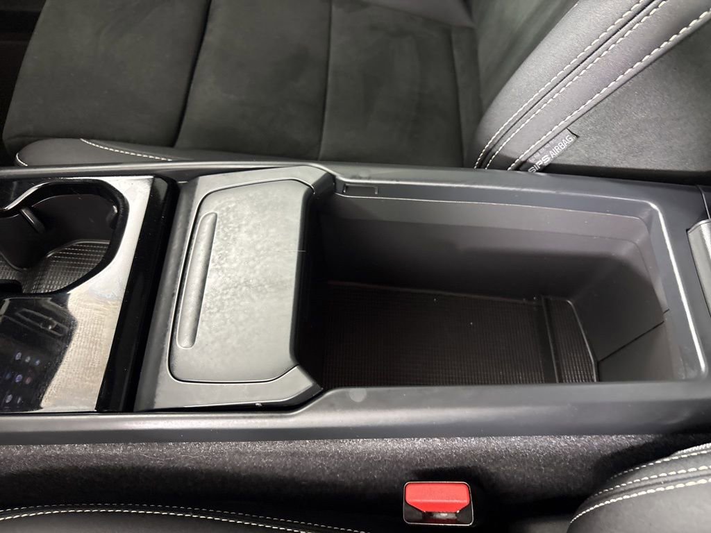 Used 2023 Volvo C40 P8 Recharge Plus image 39