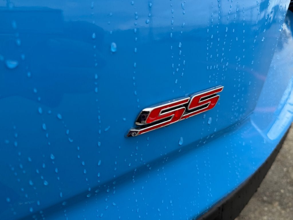 Used 2023 Chevrolet Camaro SS w/ Design Package 3 RWD image 34