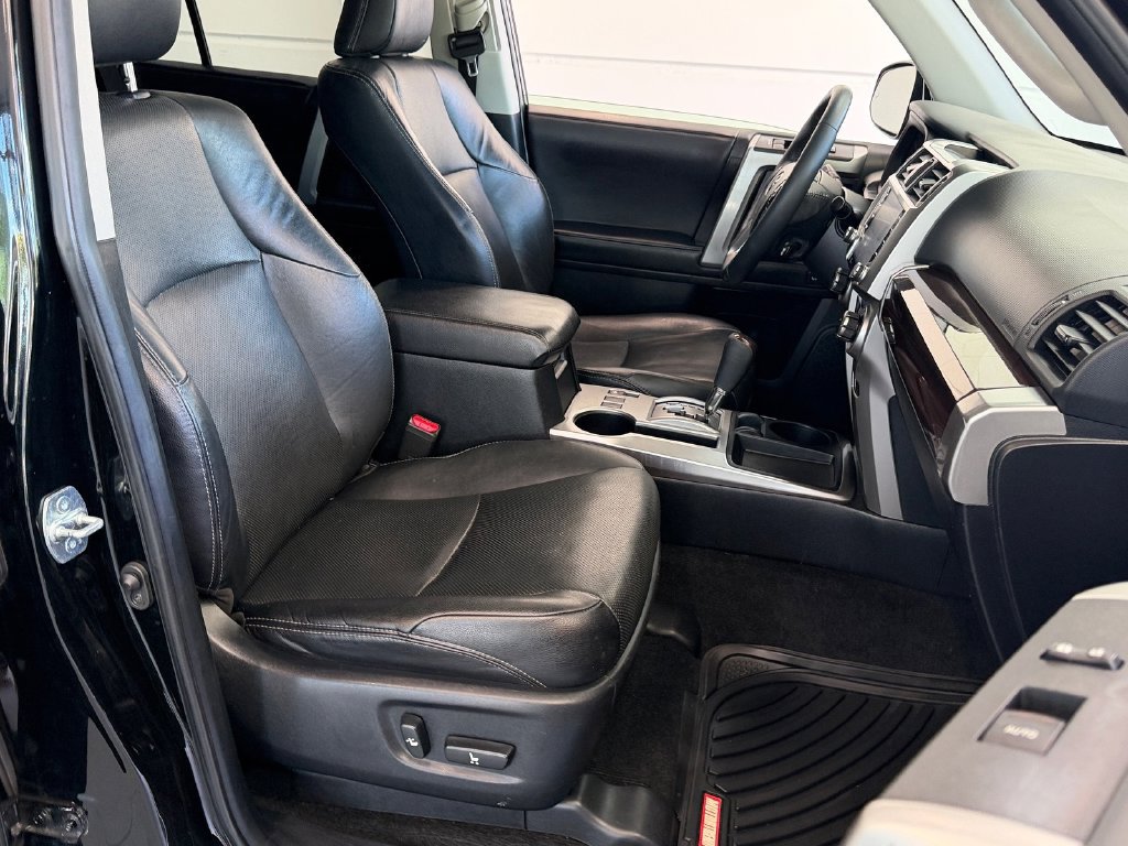 Used 2022 Toyota 4Runner Limited RWD image 15
