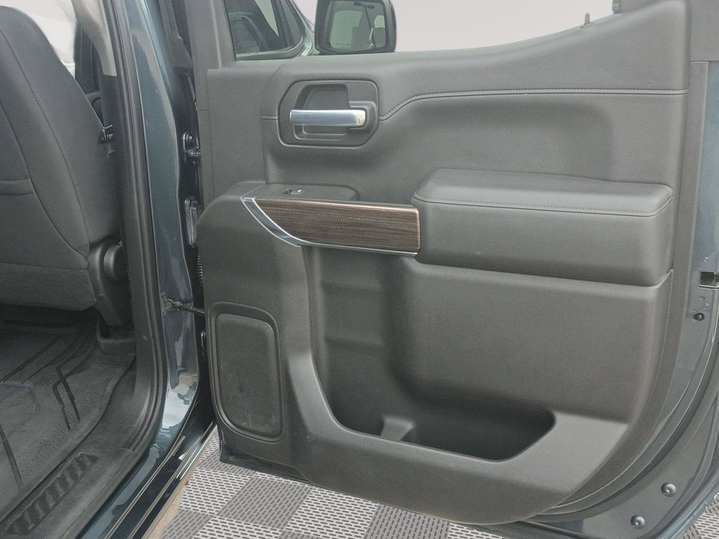 Used 2020 Chevrolet Silverado 1500 RST w/ All-Star Edition AWD/4WD image 28