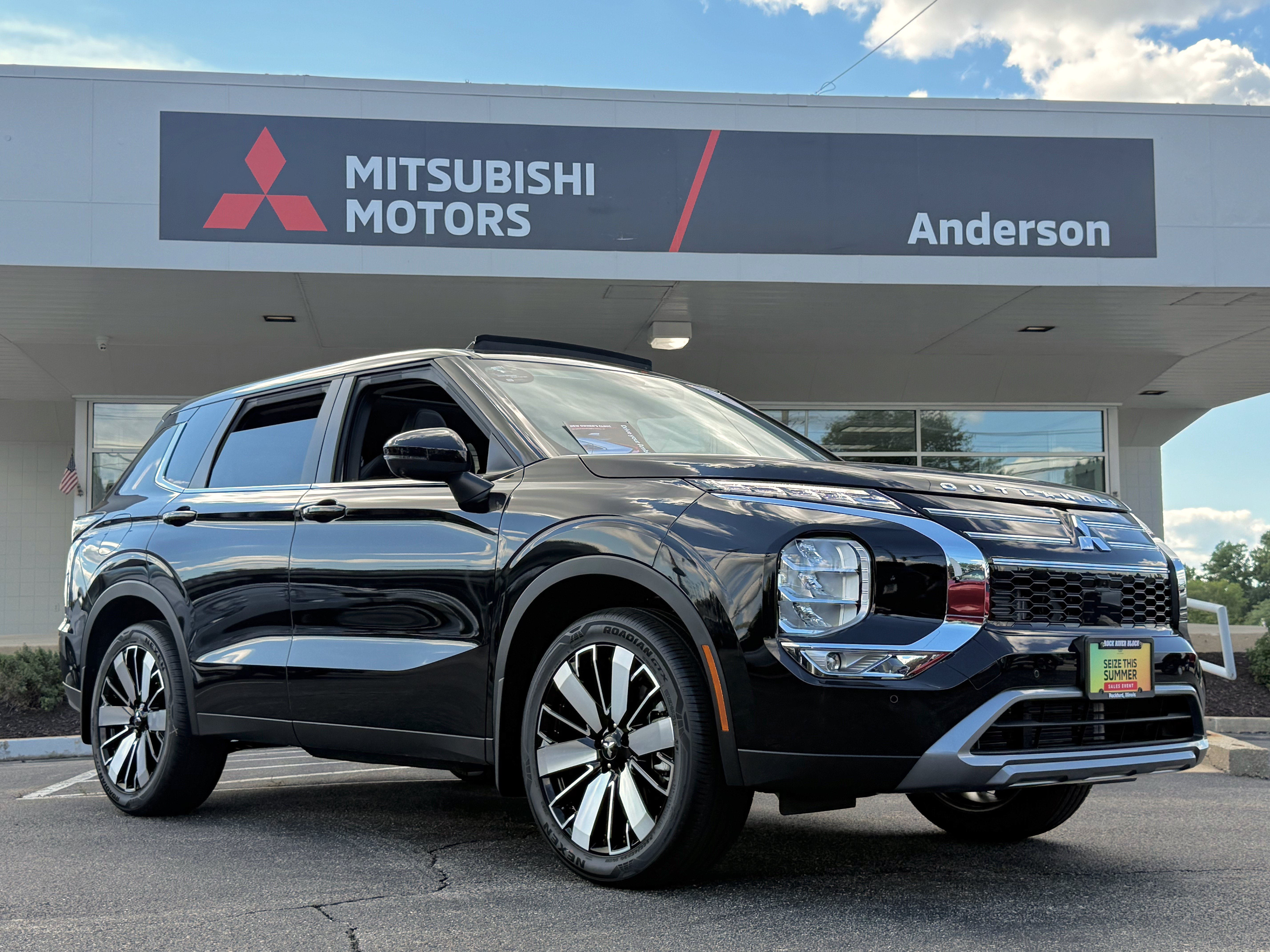 New 2026 Mitsubishi Outlander SE