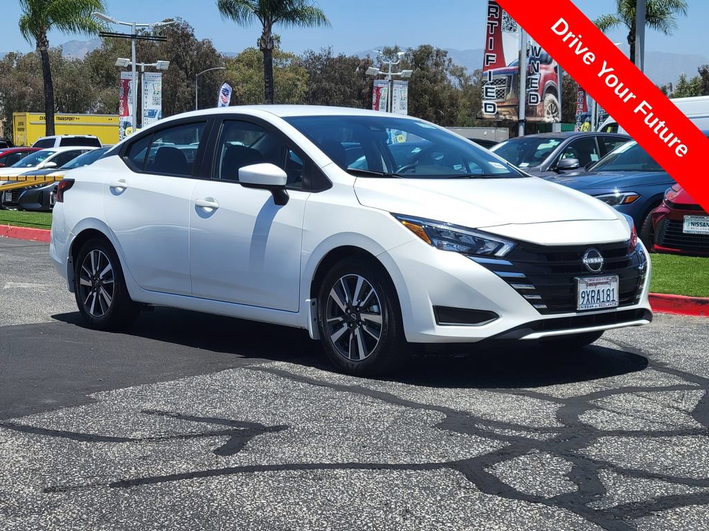 Used 2025 Nissan Versa SV w/ Trunk Package FWD image 33