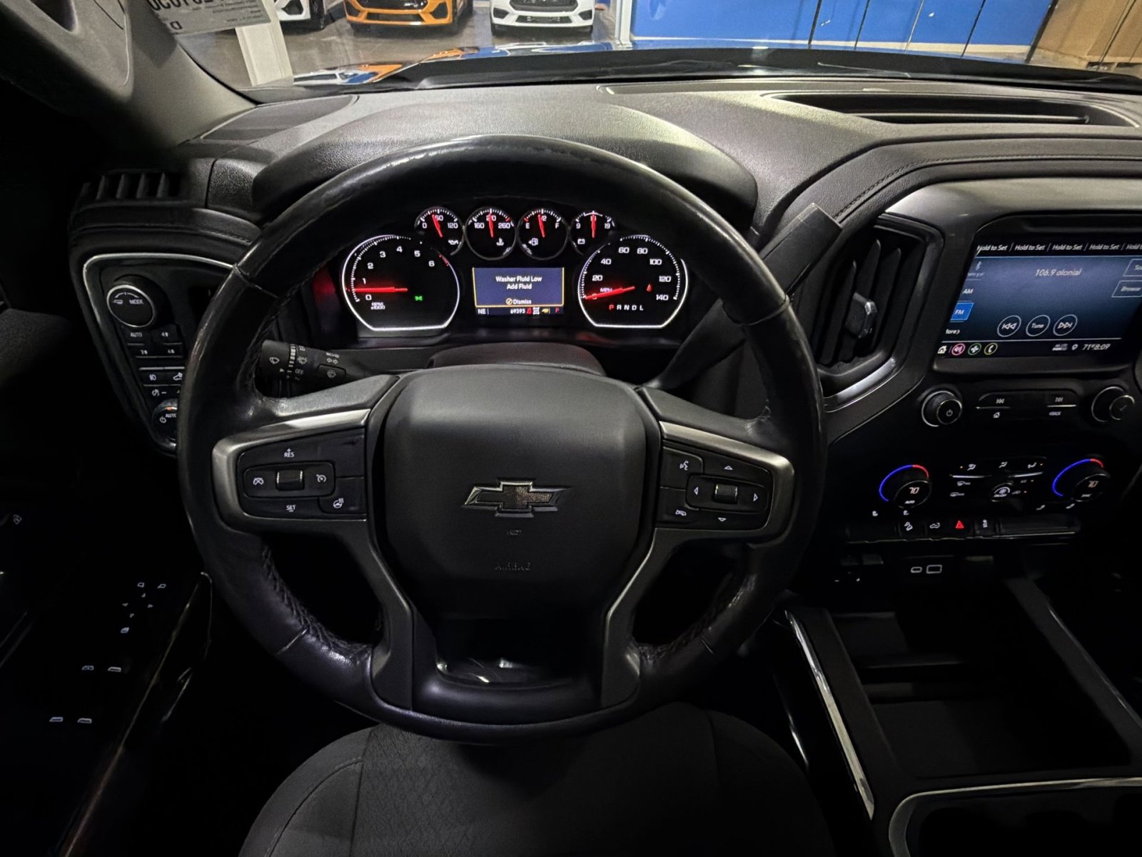 Used 2021 Chevrolet Silverado 1500 LT Trail Boss AWD/4WD image 30