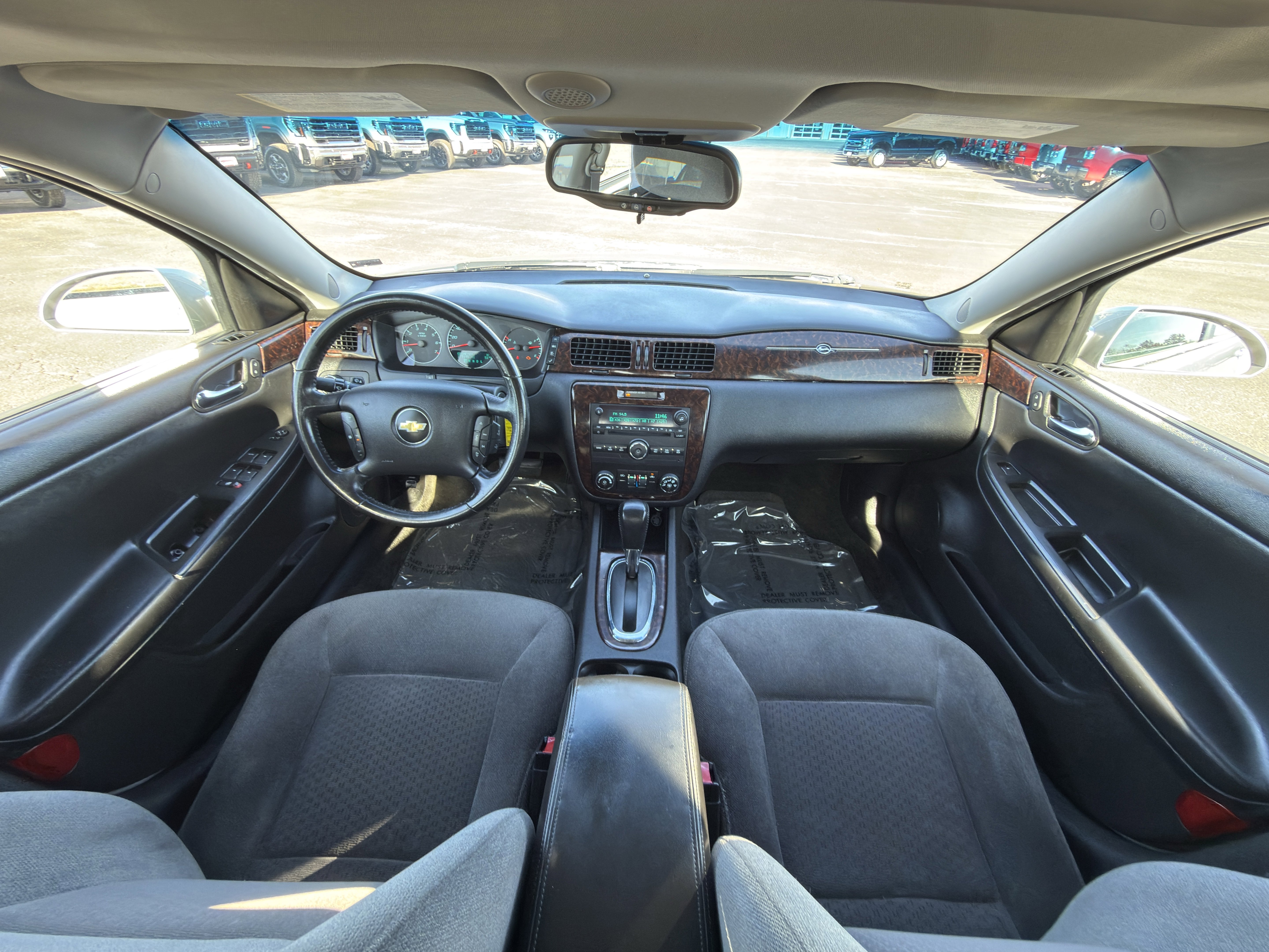 Used 2013 Chevrolet Impala LT w/ LT Sunroof Package image 11