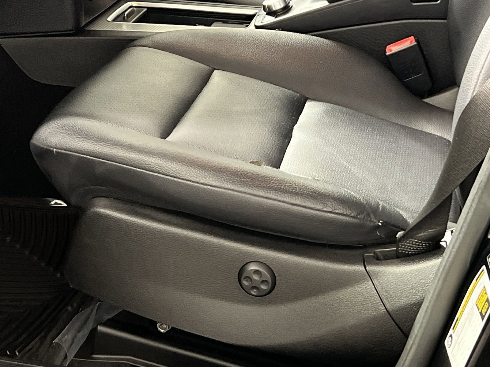 Used 2015 Mercedes-Benz GLK 350 4MATIC image 14