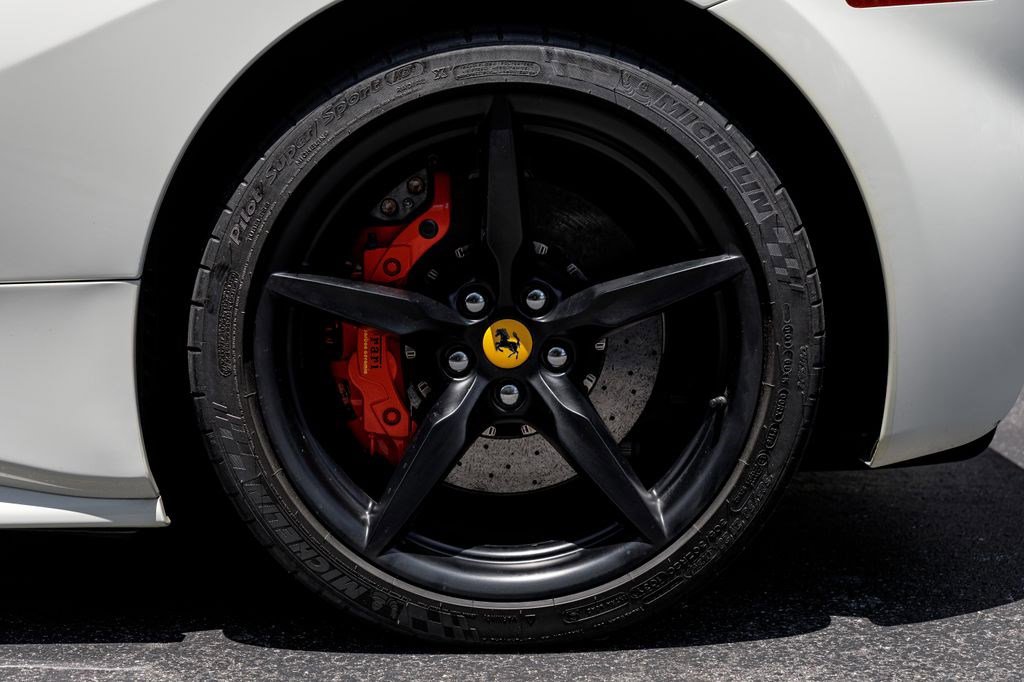 Used 2019 Ferrari 488 Spider RWD image 46