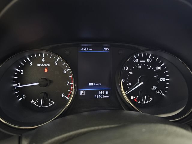 Used 2019 Nissan Rogue SV w/ Premium Package AWD/4WD image 26