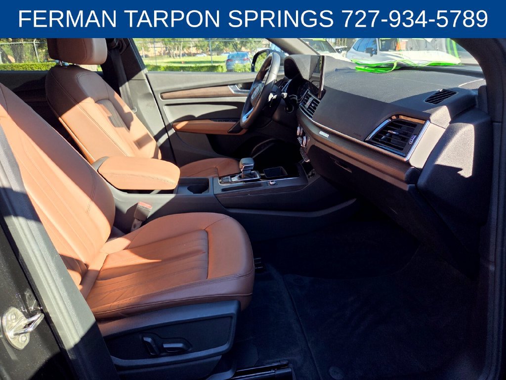 Used 2024 Audi Q5 2.0T Premium w/ Convenience Package AWD/4WD image 17