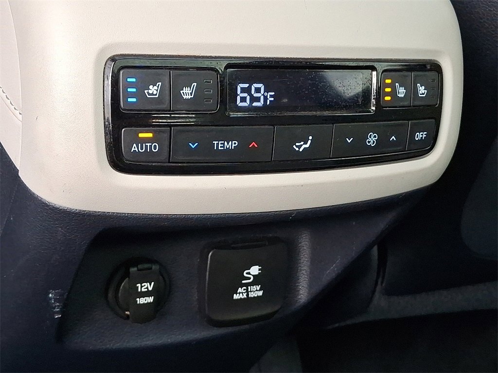 Used 2024 Hyundai Palisade Limited image 16
