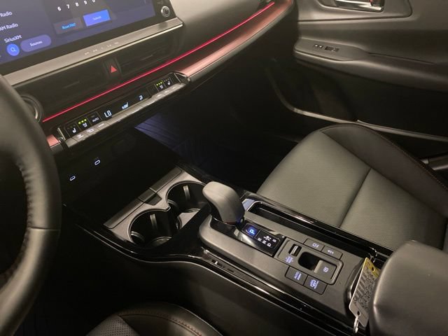 Used 2024 Toyota Prius Prime Premium w/ Advanced Technology Package FWD image 12