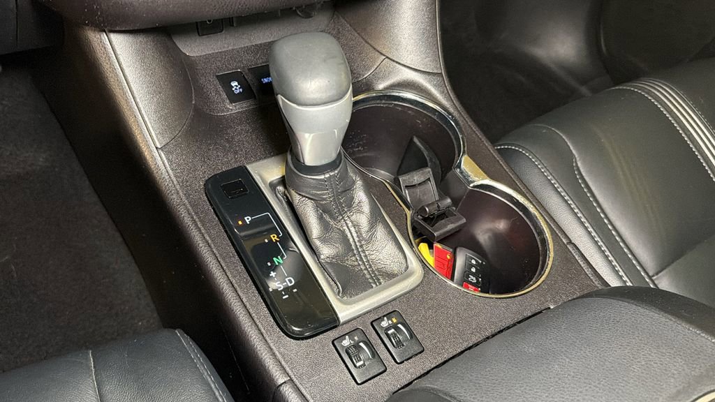 Used 2018 Toyota Highlander SE image 31