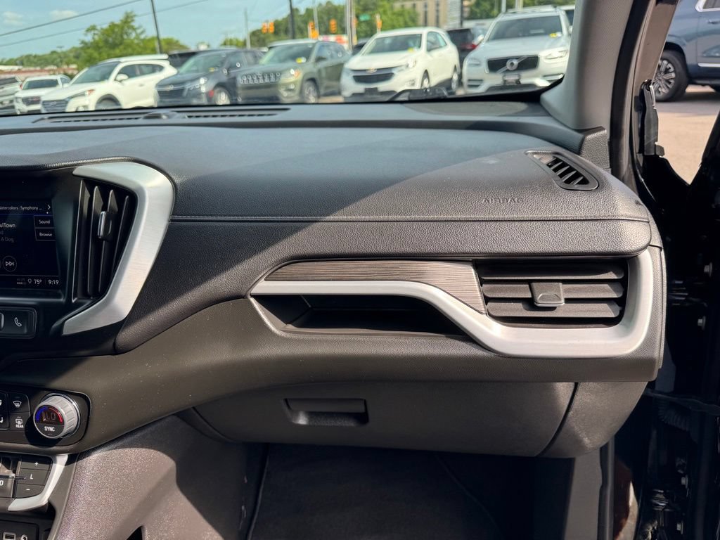 Used 2022 GMC Terrain SLE w/ Driver Convenience Package FWD image 19