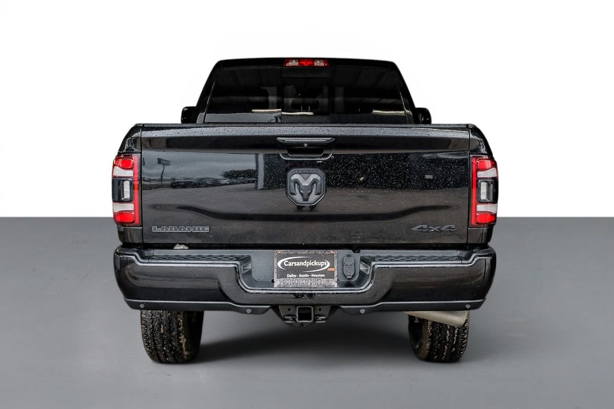 Used 2019 RAM 2500 Laramie w/ Black Appearance Package AWD/4WD image 8