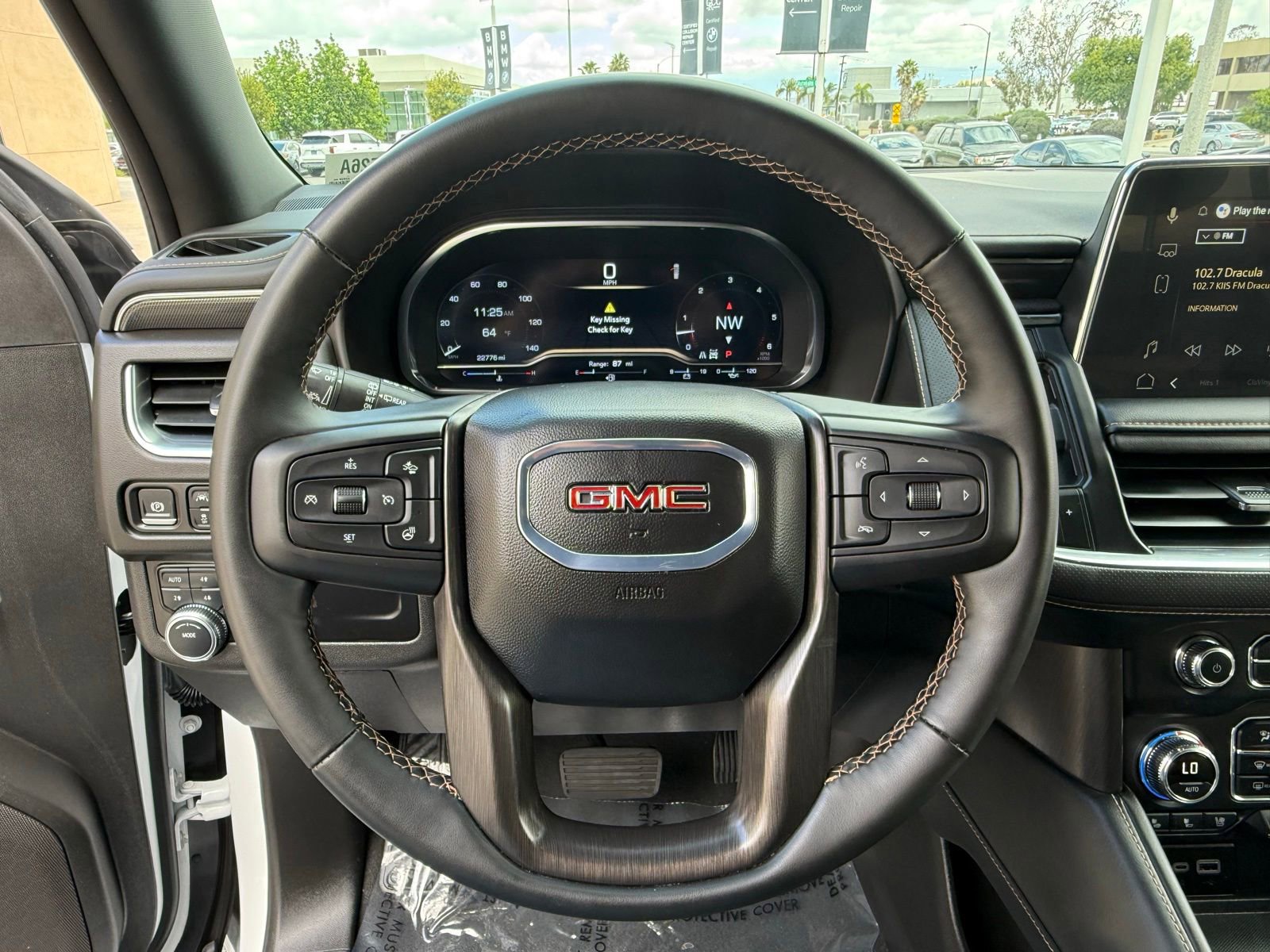 Used 2024 GMC Yukon AT4 w/ AT4 Premium Package AWD/4WD image 24
