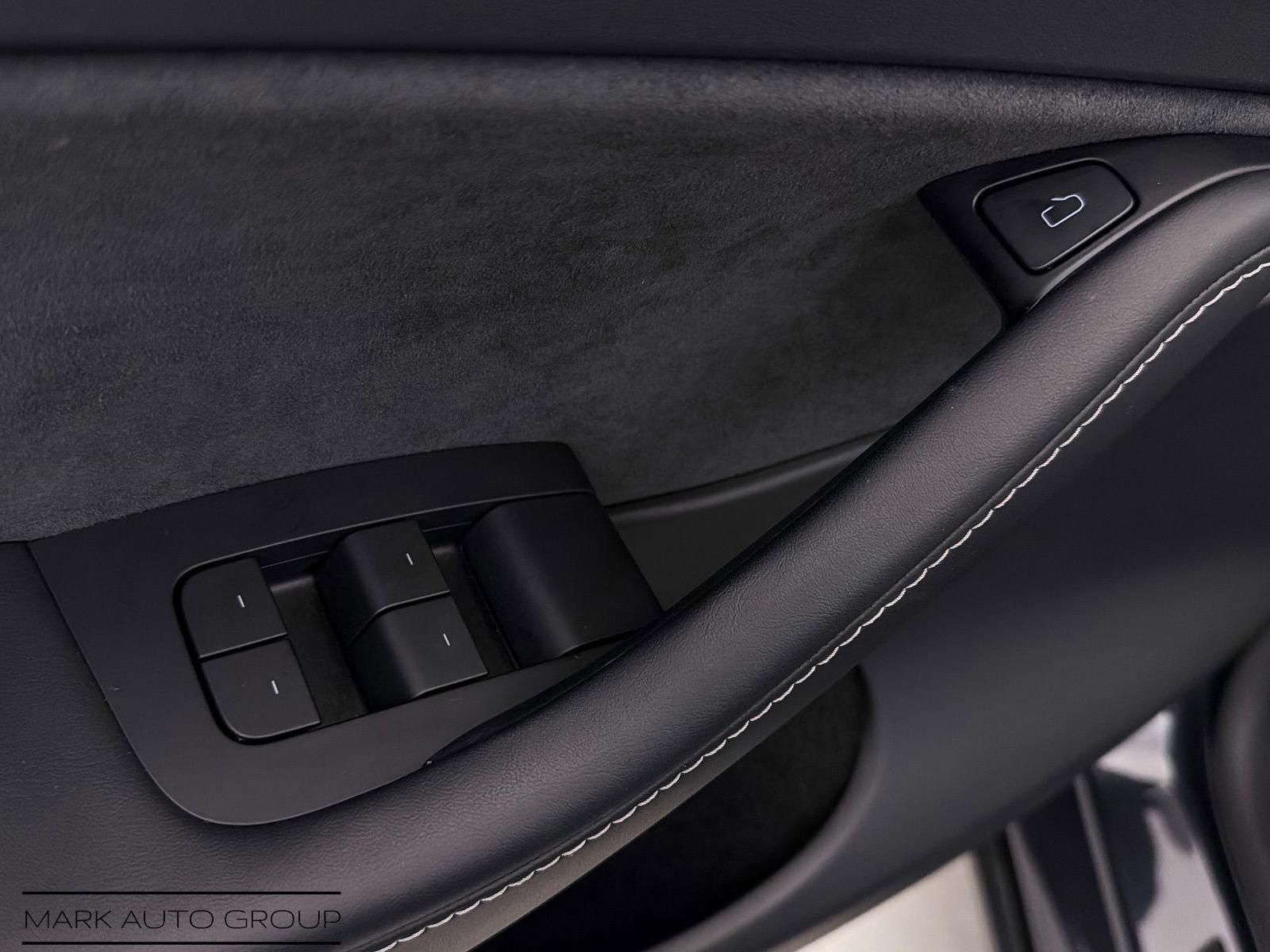 Used 2024 Tesla Model Y Long Range image 17