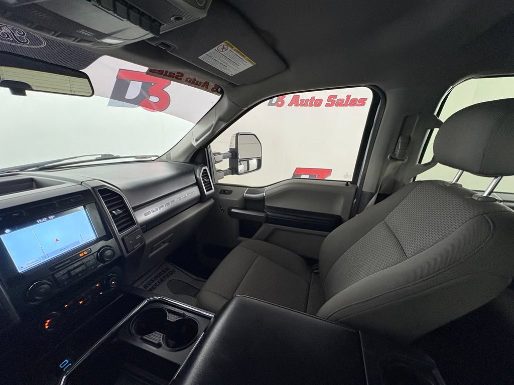 Used 2019 Ford F250 XLT w/ XLT Premium Package AWD/4WD image 38