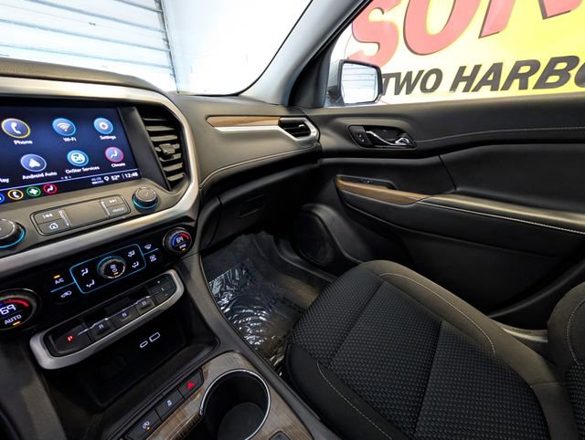 Used 2023 GMC Acadia SLE w/ LPO, Cargo Package AWD/4WD image 23