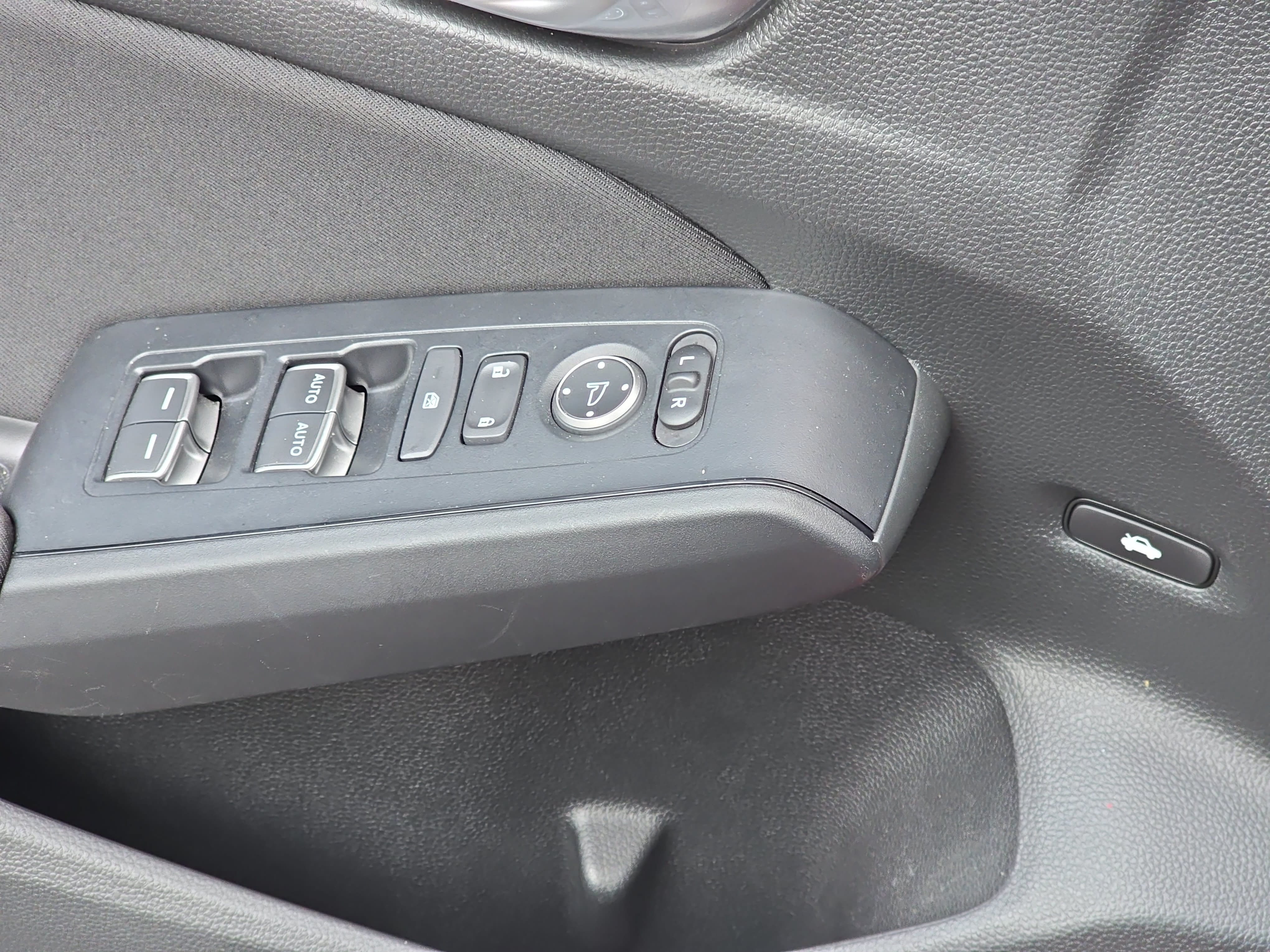 Certified 2024 Honda Civic Sport image 27