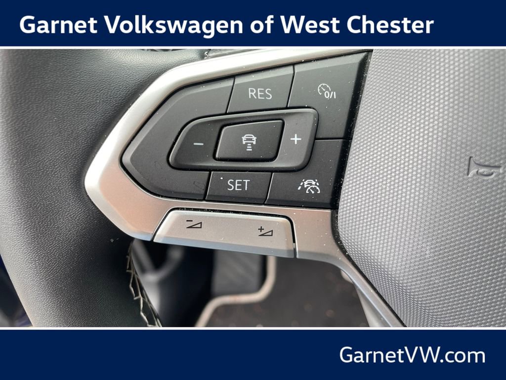 Used 2023 Volkswagen Taos SE w/ Panoramic Sunroof Package AWD/4WD image 38