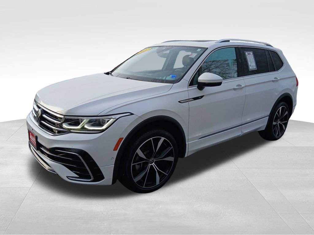 Used 2022 Volkswagen Tiguan SEL R-Line image 3