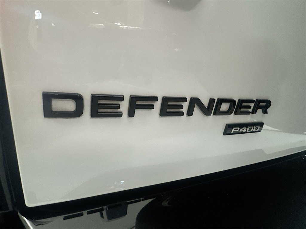 Used 2023 Land Rover Defender 110 X-Dynamic SE image 29