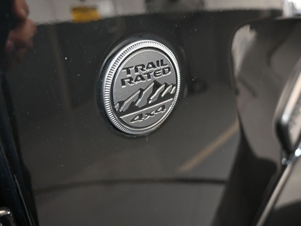 Used 2024 Jeep Gladiator Sport w/ Premium Package image 47