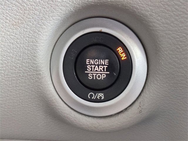 Used 2021 Chrysler Voyager L image 26