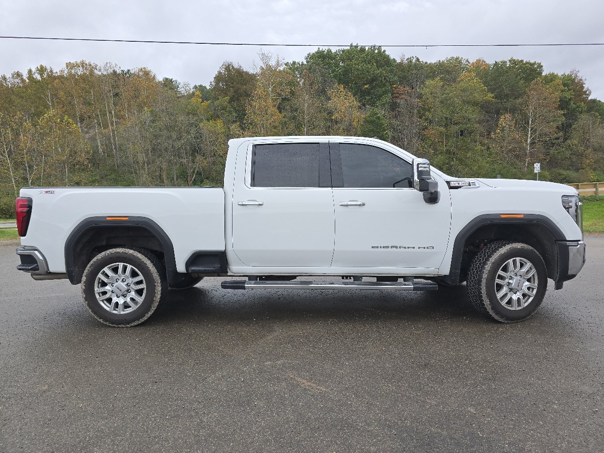 Used 2024 GMC Sierra 3500 SLT AWD/4WD image 19