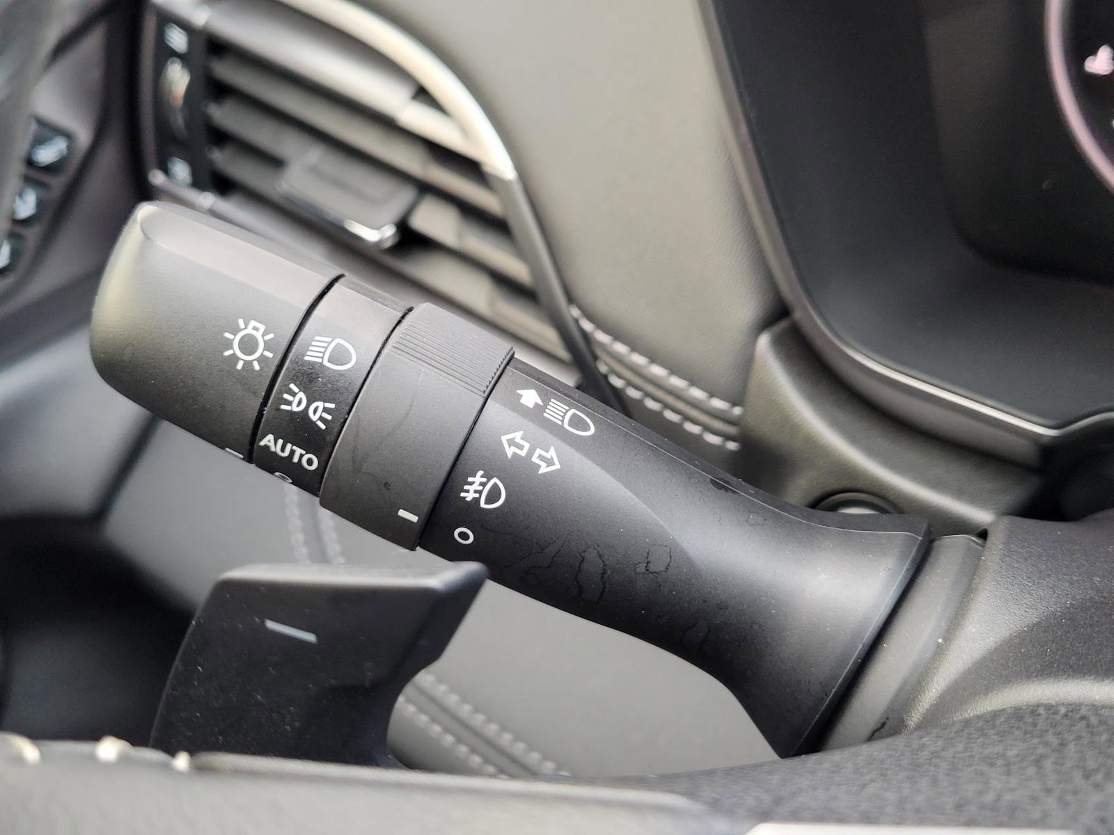 Certified 2025 Subaru Outback Limited image 31