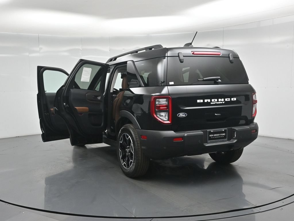 New 2026 Ford Bronco Sport Outer Banks w/ Outer Banks Tech Package+ AWD/4WD image 29