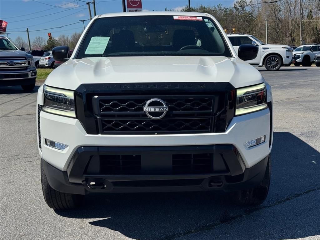 Certified 2023 Nissan Frontier SV w/ Midnight Edition Package image 8