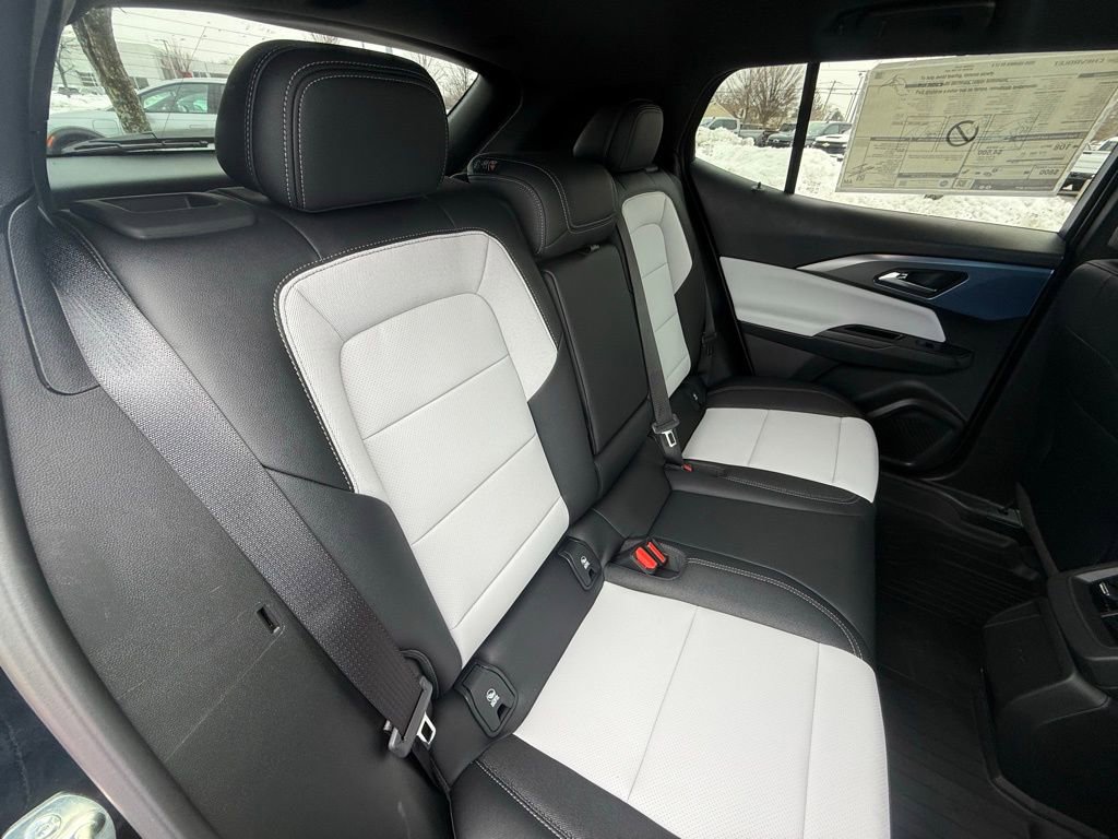 New 2026 Chevrolet Equinox EV LT FWD image 22