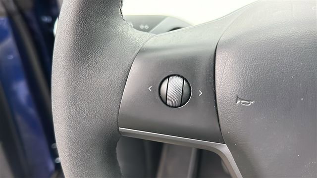 Used 2023 Tesla Model Y Long Range image 11