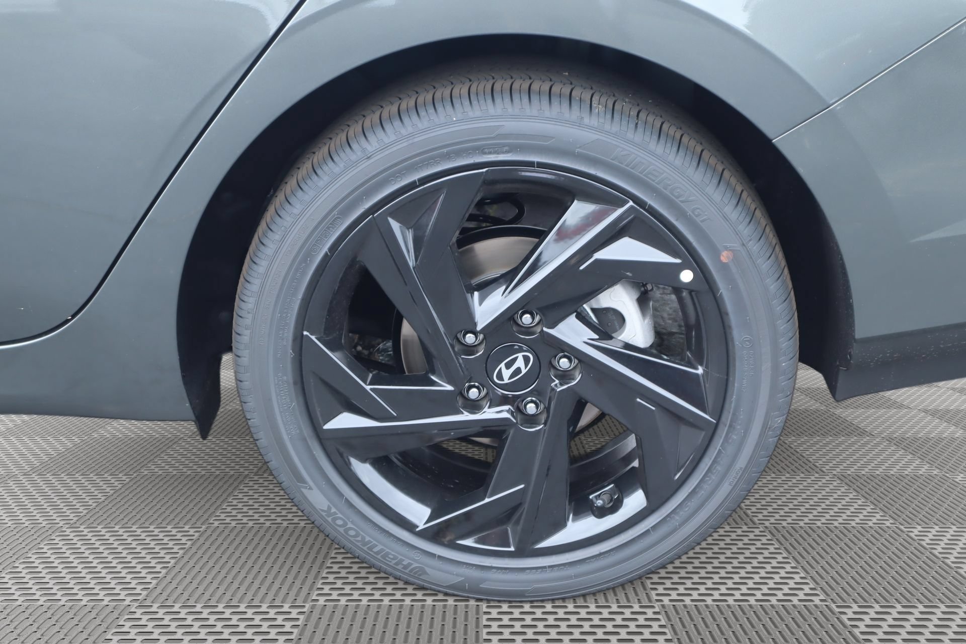 New 2026 Hyundai Elantra Sport FWD image 5