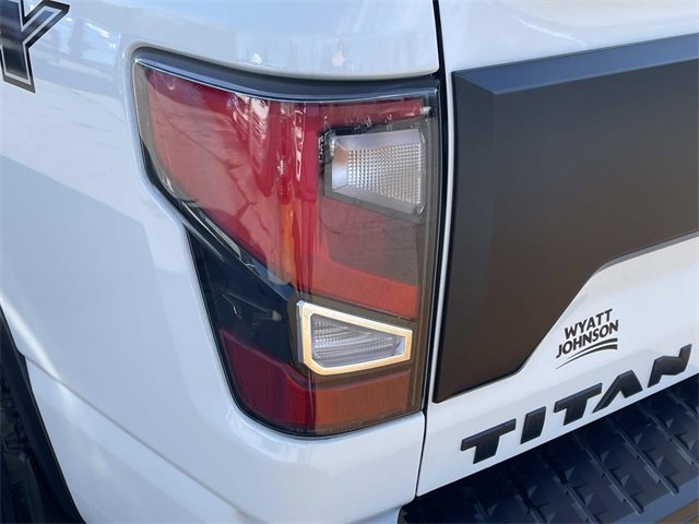 Used 2024 Nissan Titan PRO-4X w/ Pro-4x Utility Package image 10