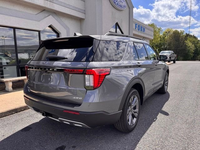 New 2026 Ford Explorer Active AWD/4WD image 4