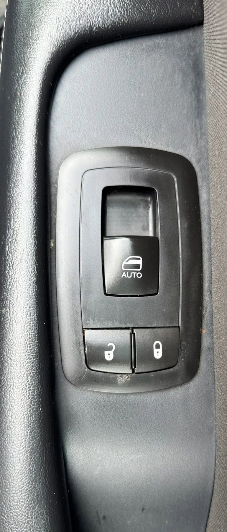 Used 2022 Dodge Challenger GT AWD/4WD image 26