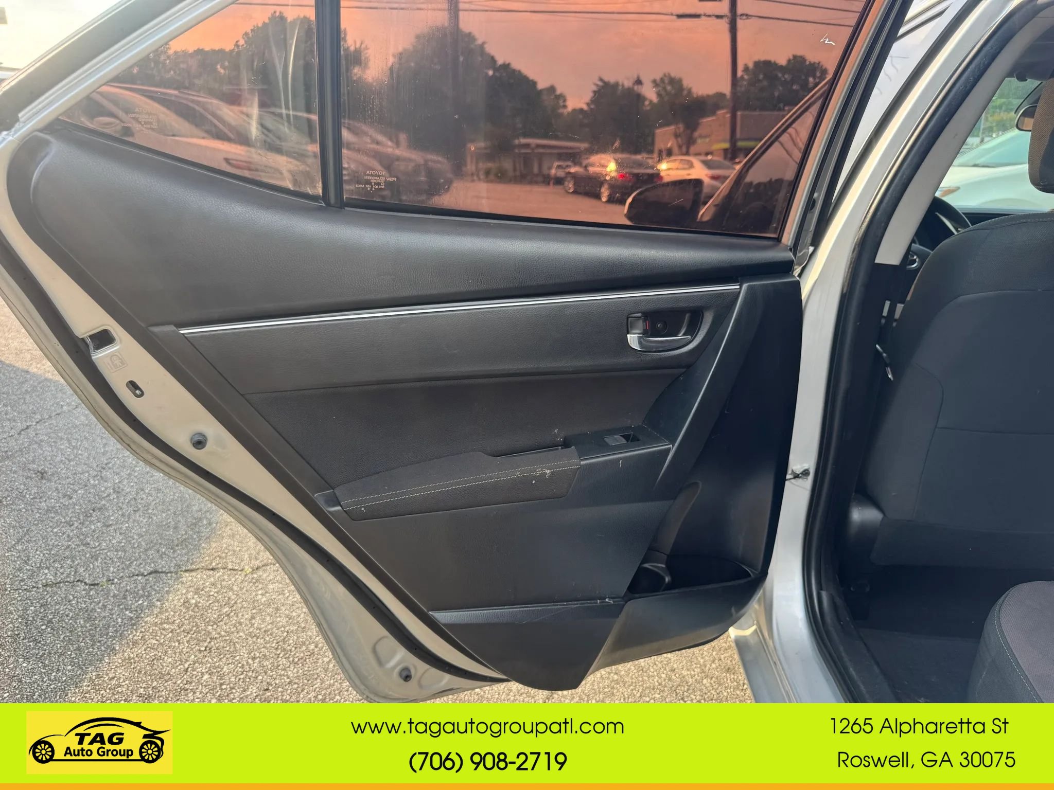Used 2019 Toyota Corolla LE FWD image 8