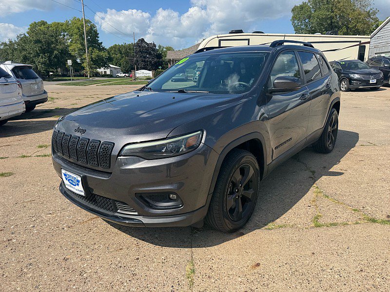 Used 2020 Jeep Cherokee Latitude Plus AWD/4WD image 2