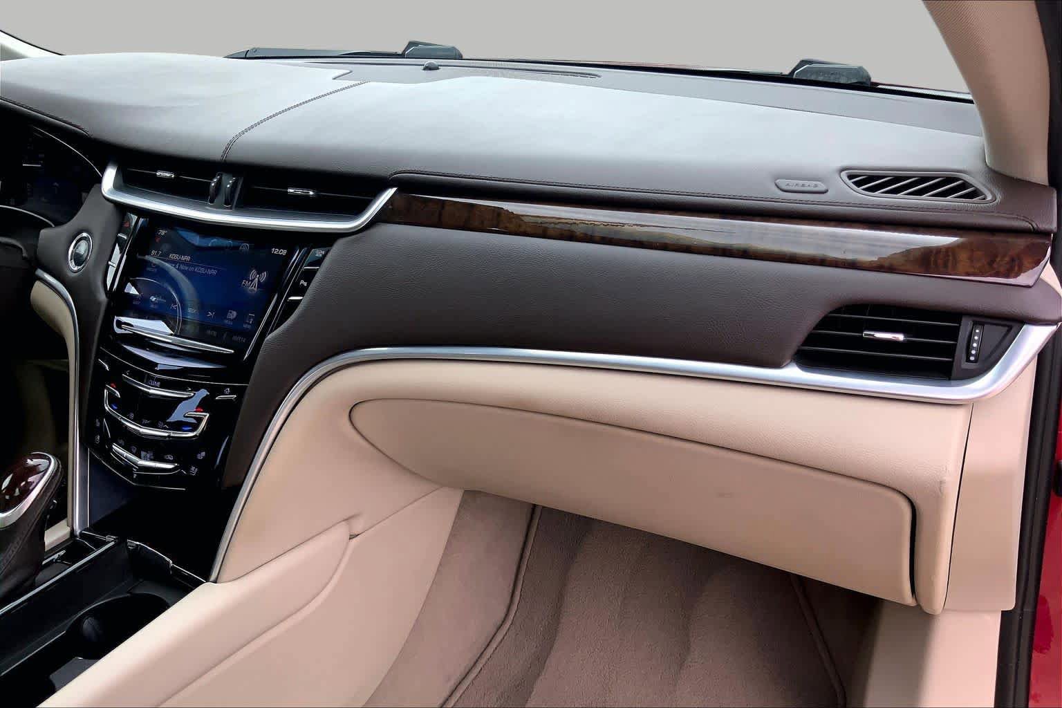 Used 2013 Cadillac XTS Luxury w/ Driver Awareness Package FWD image 17