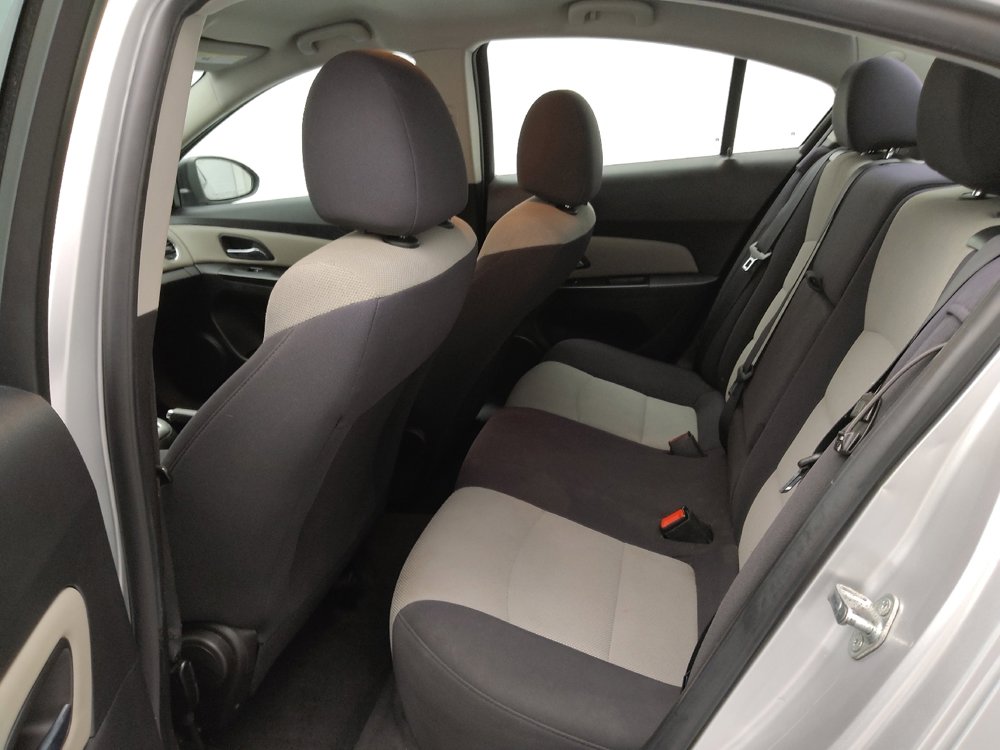 Used 2014 Chevrolet Cruze LS FWD image 18