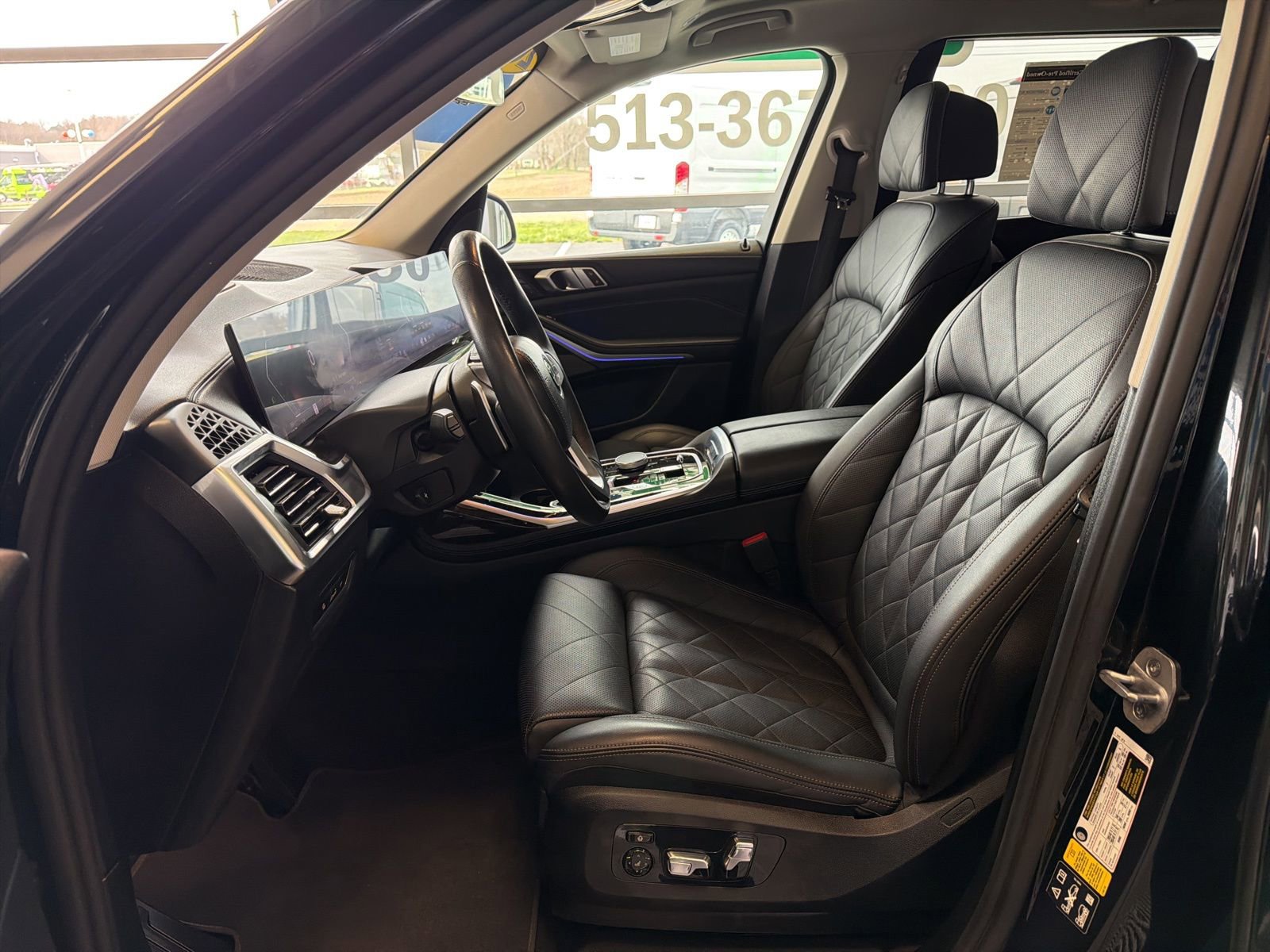 Used 2024 BMW X7 xDrive40i image 22