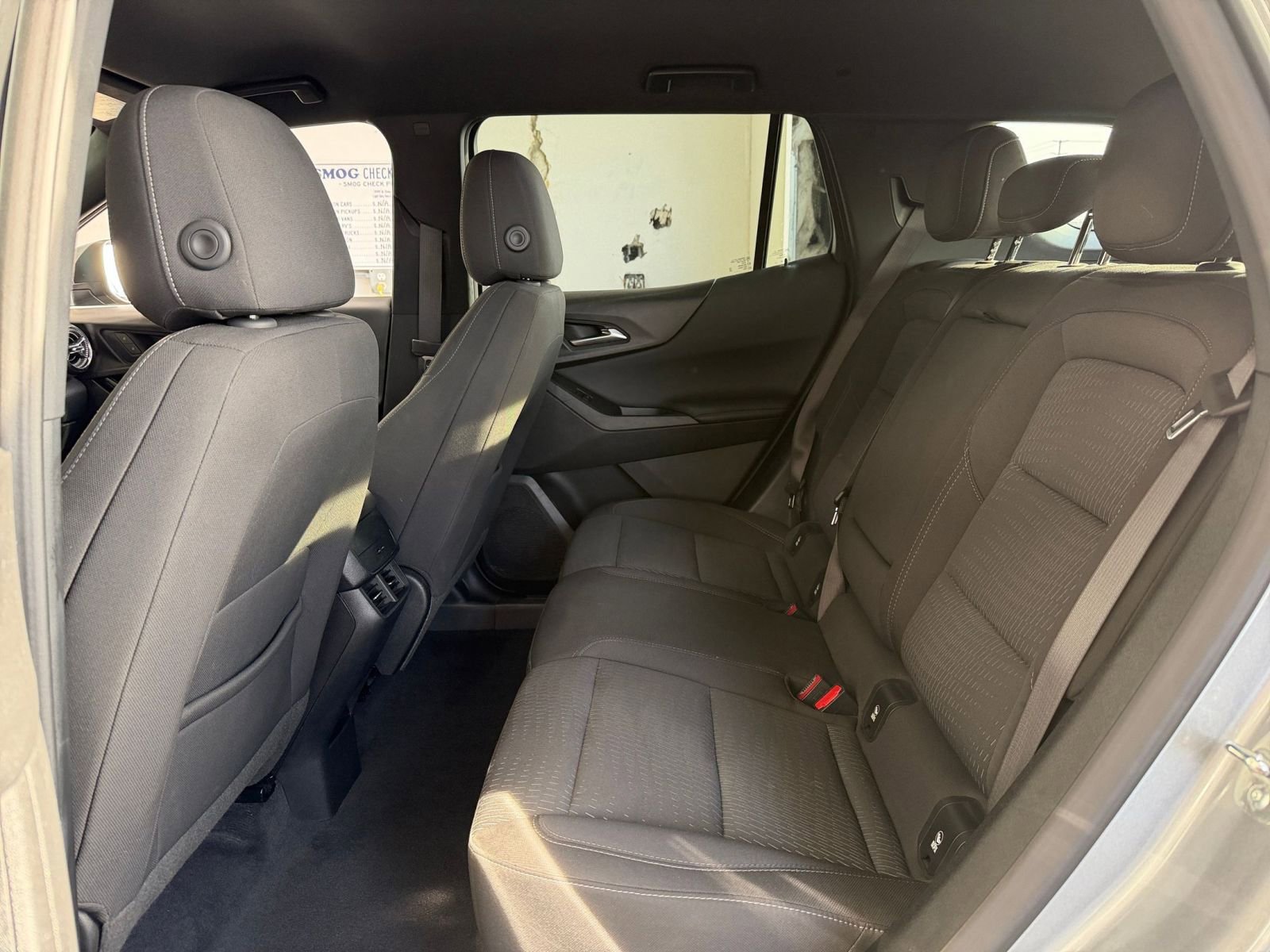 Used 2025 Chevrolet Equinox LT image 24