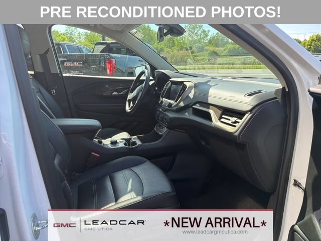 Used 2023 GMC Terrain Denali w/ Denali Premium Package AWD/4WD image 10