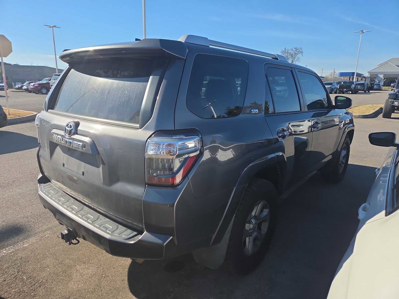 Used 2018 Toyota 4Runner SR5 image 4