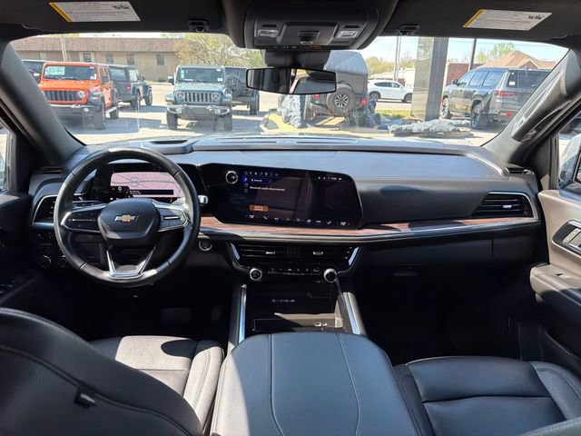 Used 2025 Chevrolet Tahoe LT image 16