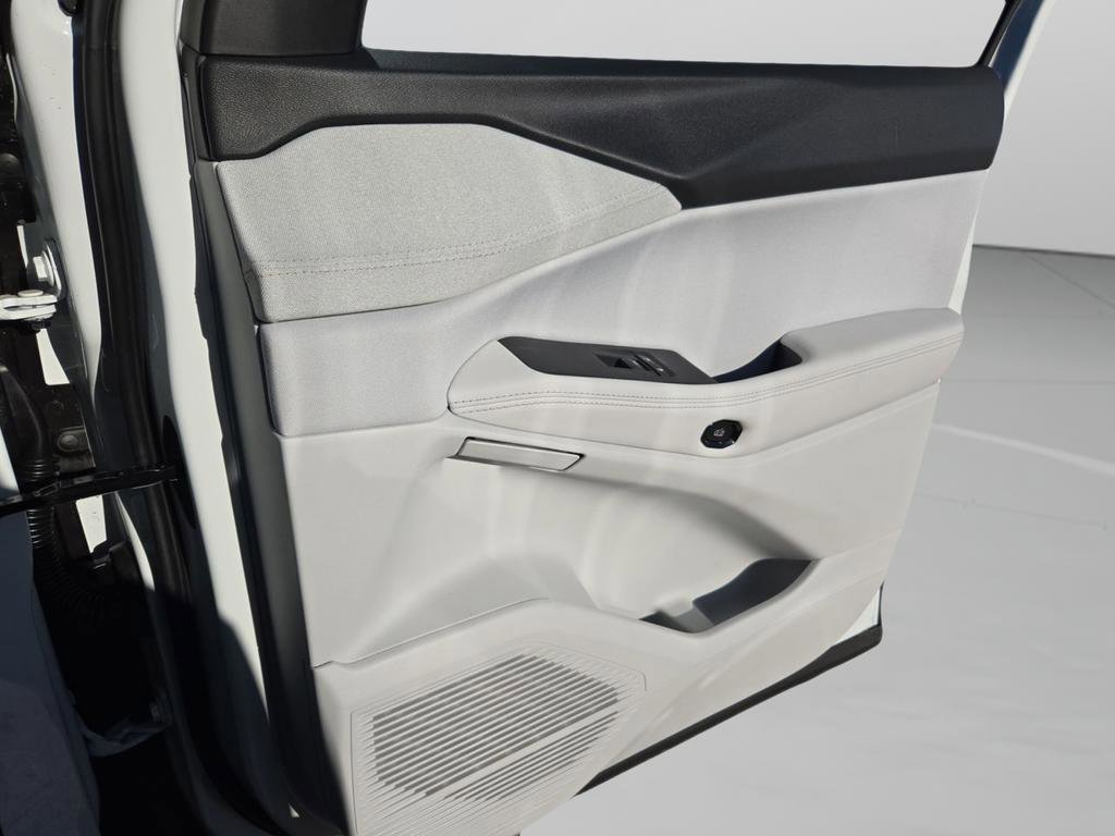 New 2026 Jeep Cherokee Laredo AWD/4WD image 31