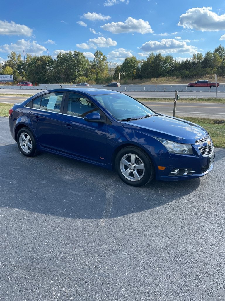 Used 2013 Chevrolet Cruze LT w/ RS Package FWD image 7