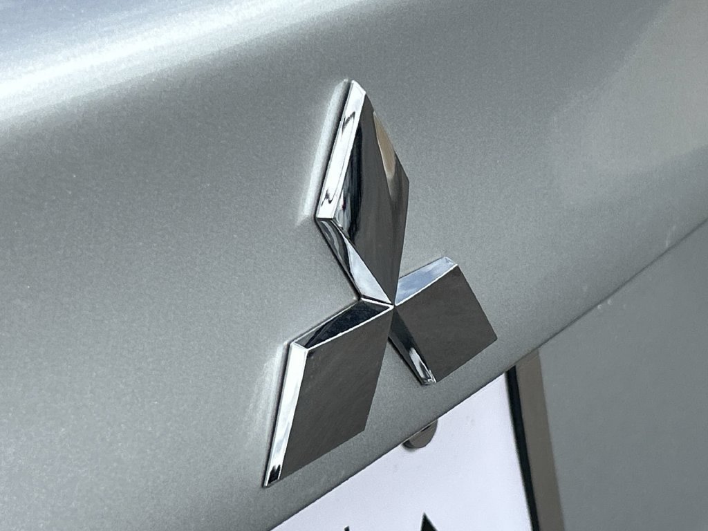 New 2027 Mitsubishi Outlander Sport SE FWD image 25