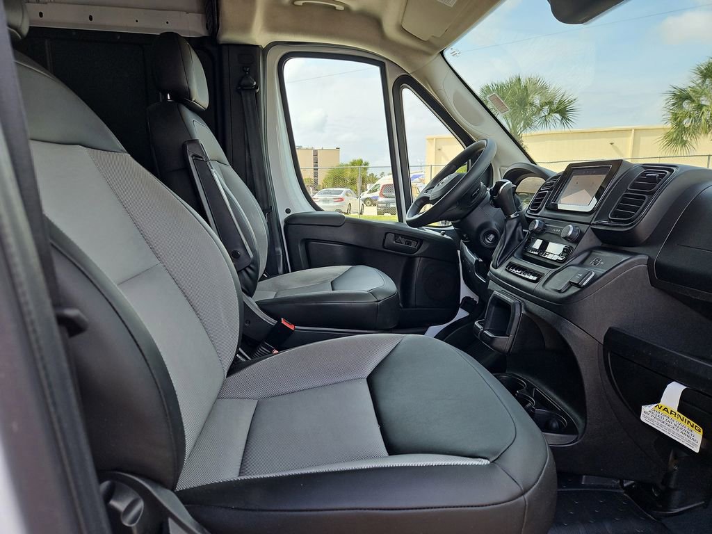 Used 2023 RAM ProMaster 2500 FWD image 9